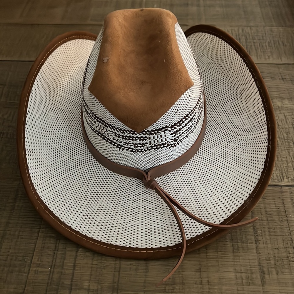 Kids Brown and White Straw Cowboy Hat - Unbranded - Picture 2 of 4